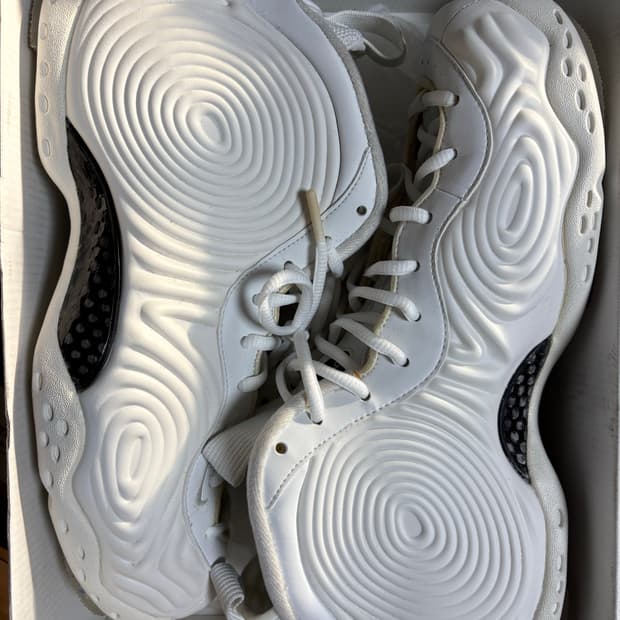 꼼데가르송 나이키 폼포짓 화이트 285