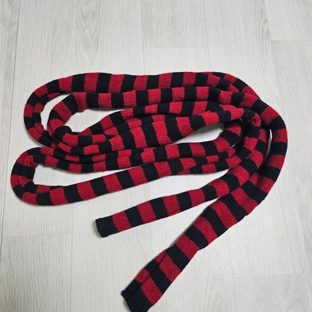 생로랑 15fw 머플러