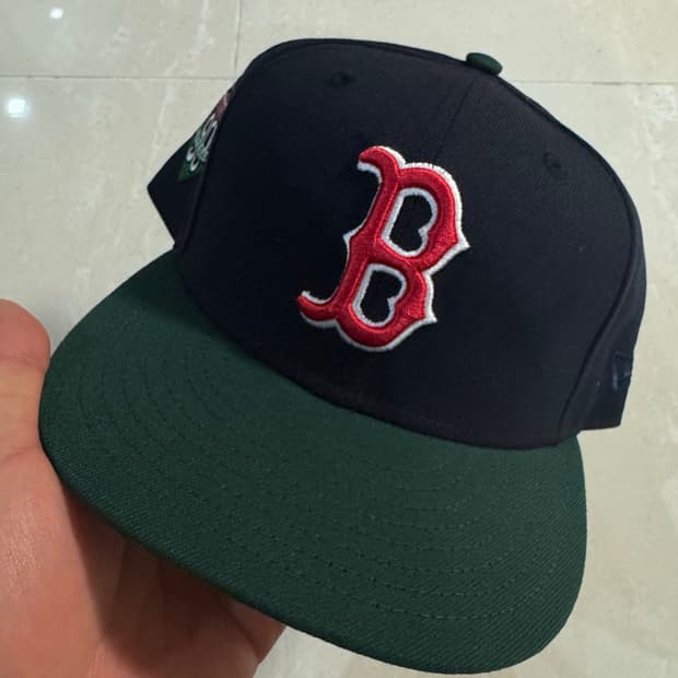 뉴에라 보스턴 레드삭스 90th 미시착 5/8 처분 