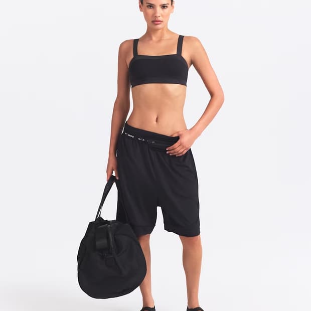 Nike Skims 에어리 릴렉스 쇼츠
