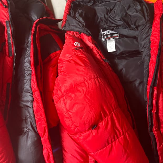 노스페이스 발토로 빨검 L