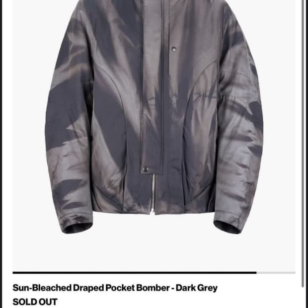 [L] 지용킴 드레이프 봄버