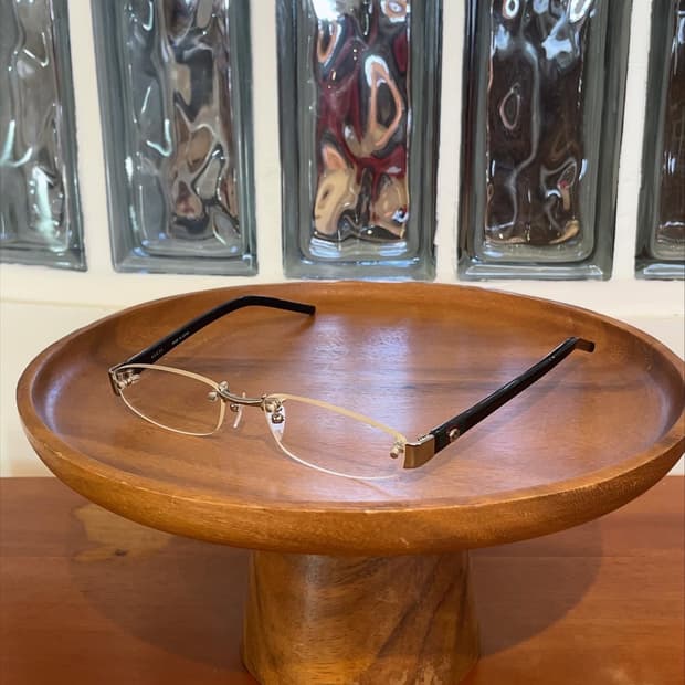 구찌 titanium glasses