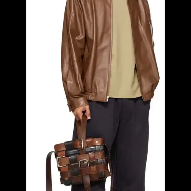 마리암 나시르 자데 스웻팬츠