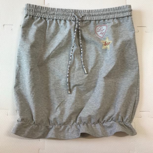 빈티지 하트 별 패치 트레이닝스커트