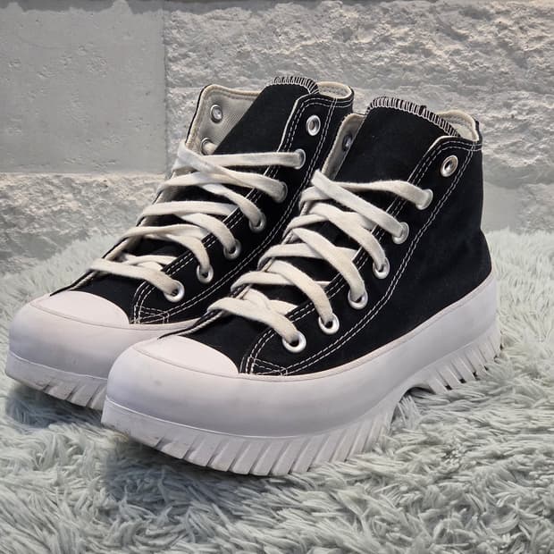 6a-23:컨버스 런스타 하이크 하이 블랙키높이6cm(235)-상태굿