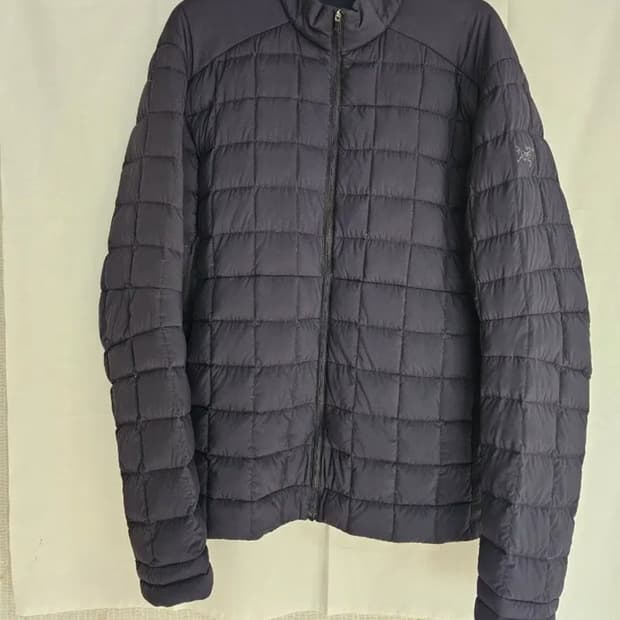 아크테릭스 봄맞이 경량패딩