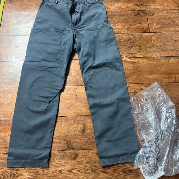 이지갭 발렌시아가 사틴 카고 다크 그린 