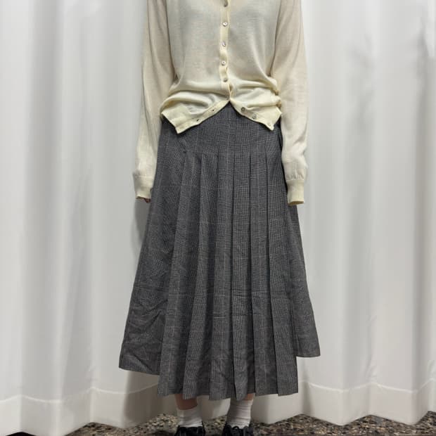 check buckle pleats skirt