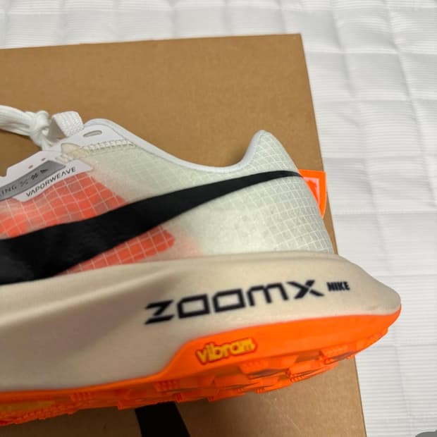 새상품) 나이키 우먼스 울트라플라이 트레일화 230