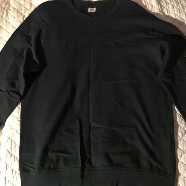 CP컴퍼니 맨투맨