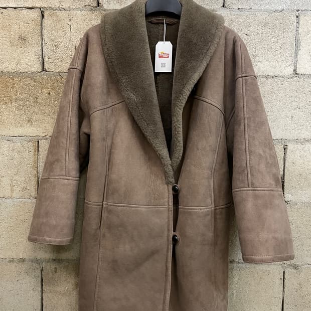 버버리 양가죽 무톤 코트