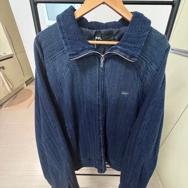 51퍼센트 헤링본 크롭 점퍼