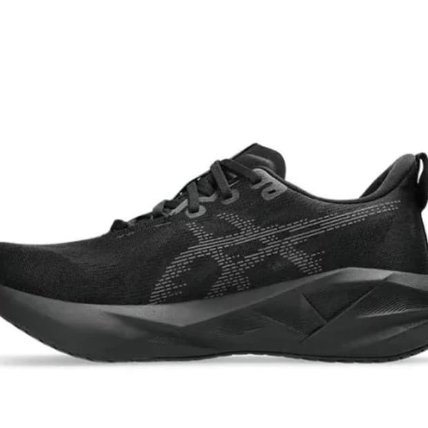 아식스 노바블라스트 5 와이드 블랙 캐리어 270size