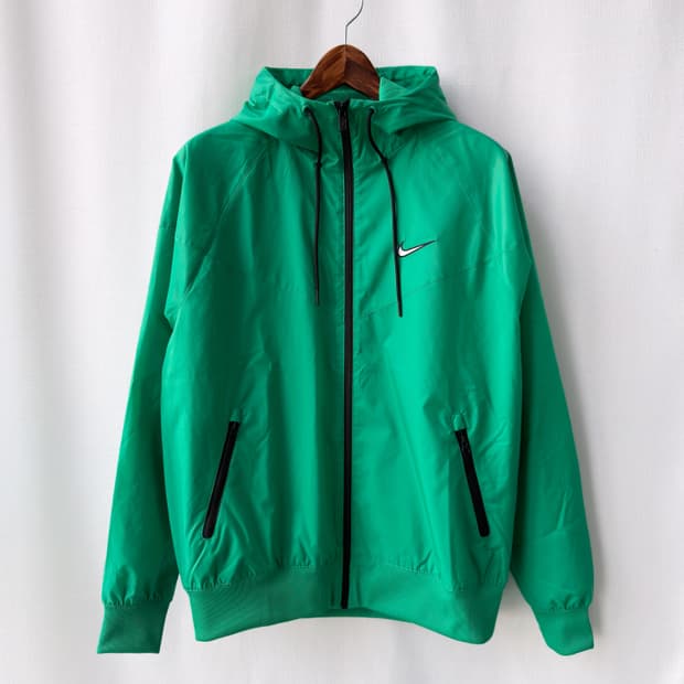 나이키 스우시 자수 바람막이 그린 M