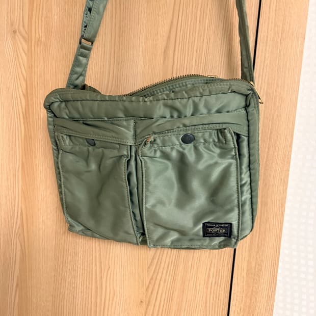 포터 탱커 숄더백 L 세이지 그린