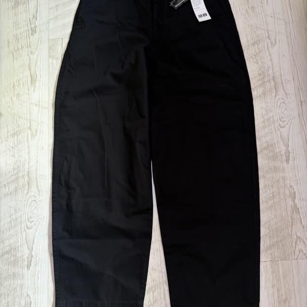 유니클로U 와이드핏 치노 팬츠 블랙 새상품