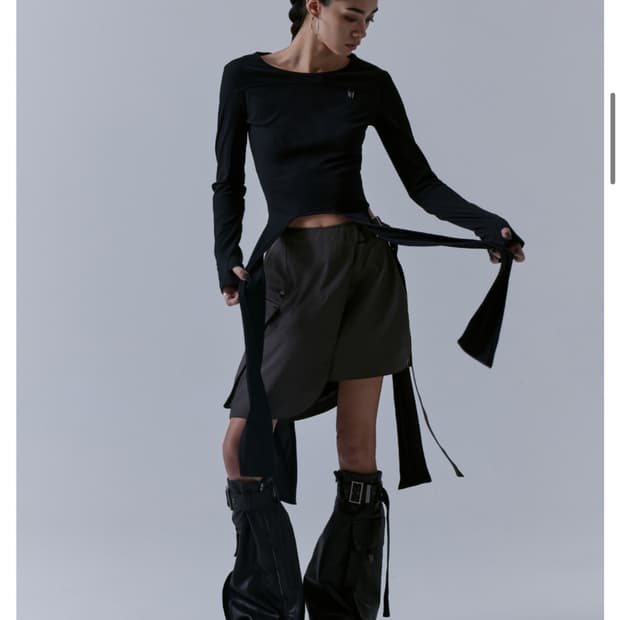 트리밍버드 back-less strap long sleeve black