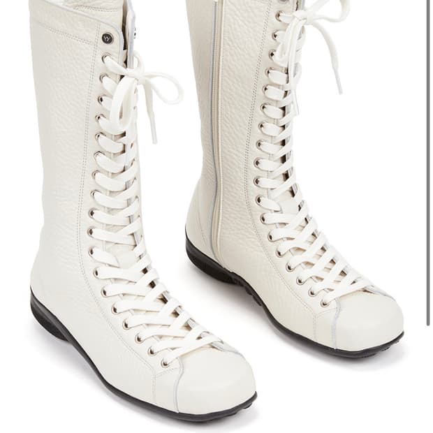 LACE-UP TRAINING BOOTS, WHITE