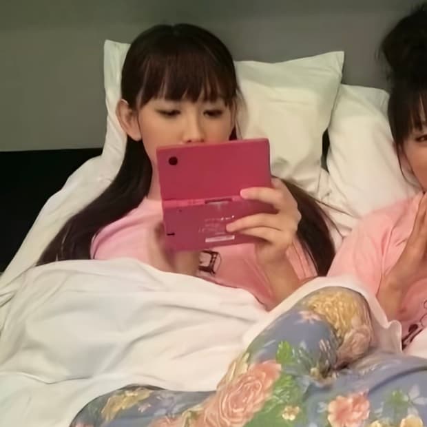 닌텐도 DSi 핑크색 본체 + 모여라 커비 게임칩