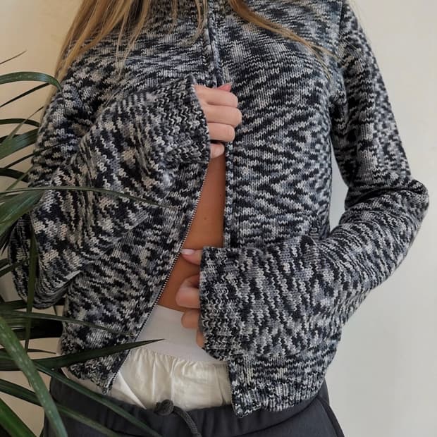 TROPIC GREY KNIT ZIPPER