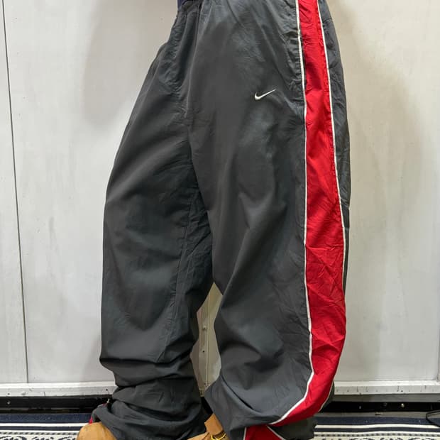90s NIKE 그레이 & 레드 나일론 트랙 팬츠