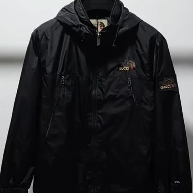 노스페이스 구찌 콜라보 바람막이