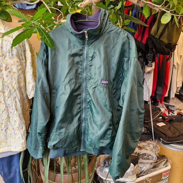 Z-255 파타고니아 쉘드 신칠라 봄버 웜업 자켓 