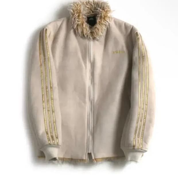 아디다스 무스탕