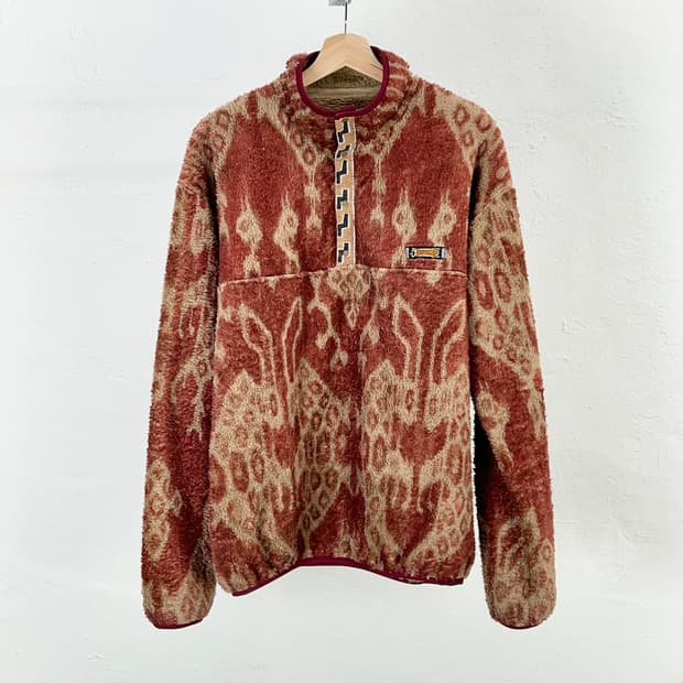 캐피탈 레드 자바 카스리 스냅-T 플리스