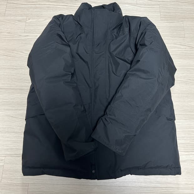 나나미카 25fw 고어텍스 다운 숏 블랙 M