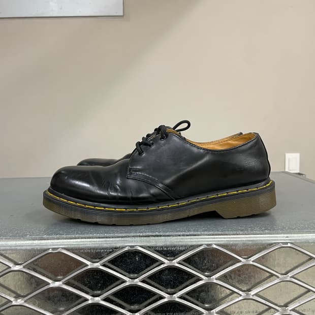 닥터마틴 1461 스무스 UK8 (gr-4024)