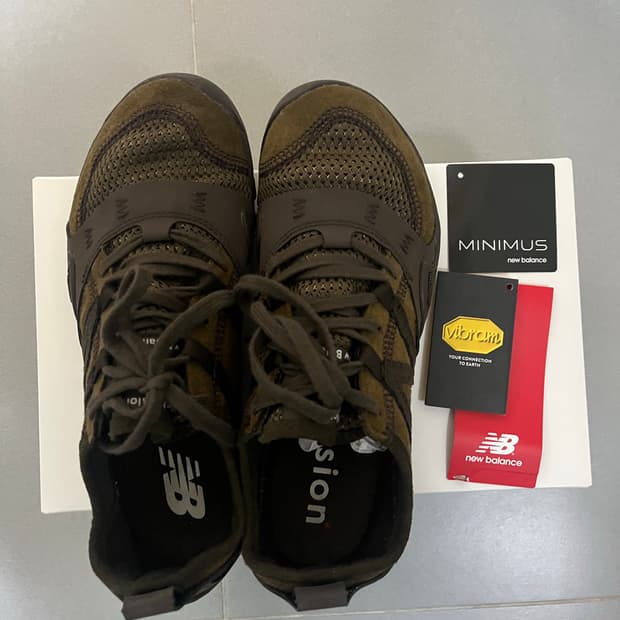 뉴발란스 디스트릭비전 New Balance x District Visio