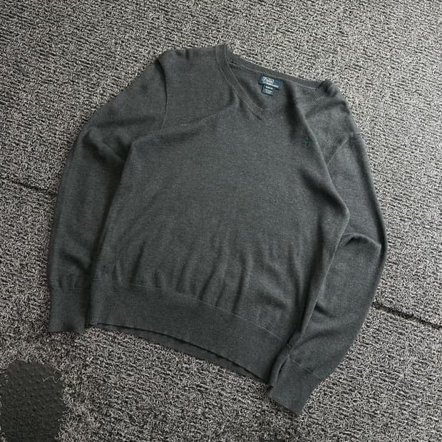 폴로 랄프로렌 올드스쿨 브이넥 니트 3713