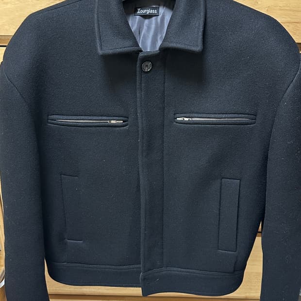 ourglass 울크롭자켓 블랙