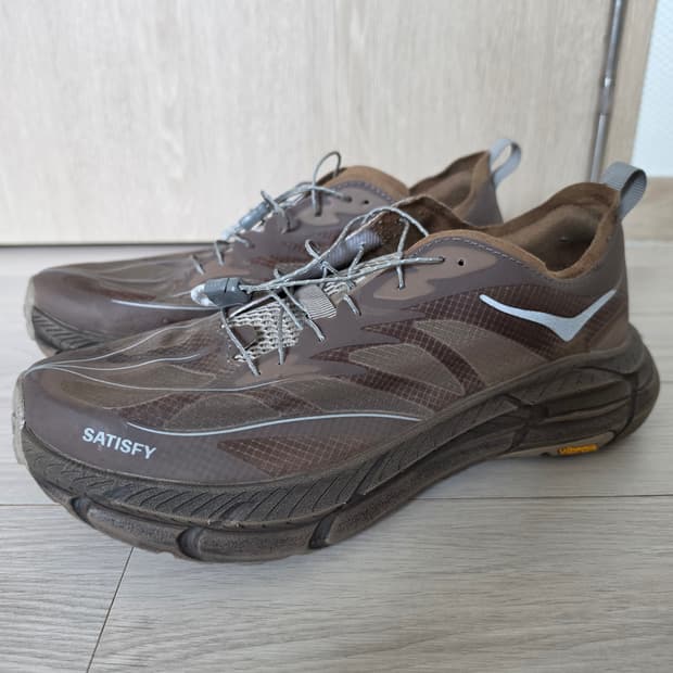 [270]<거의새것> 호카x새티스파이 마파테 스피드4 라이트러버 런닝화