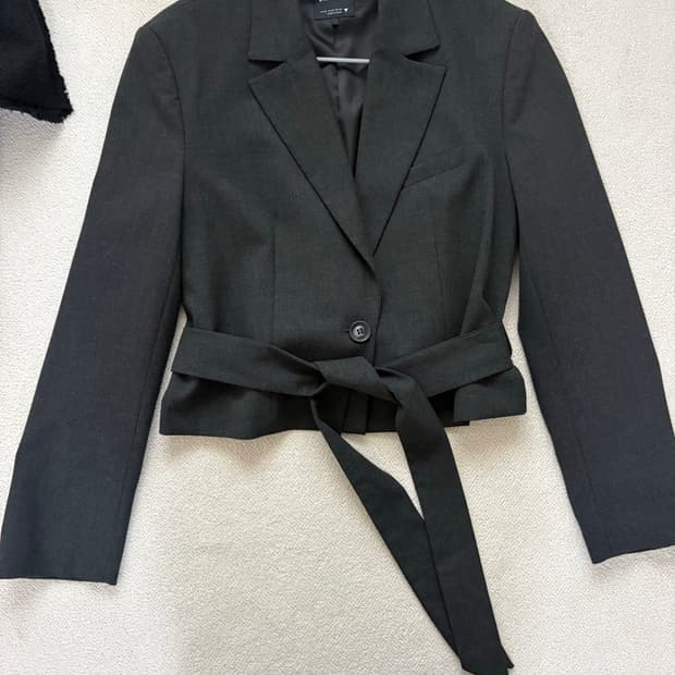 자라 오버핏 크롭 자켓