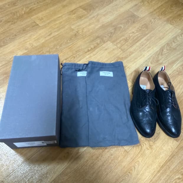 톰브라운 클레식 롱윙 페블 그레인 블랙(윙팁)/38.5