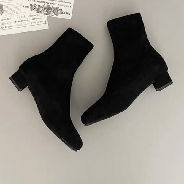 (10월까지처분)스웨이드 앵클 부츠(240~245)
