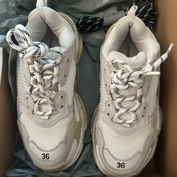 발렌시아가 트리플s 36사이즈