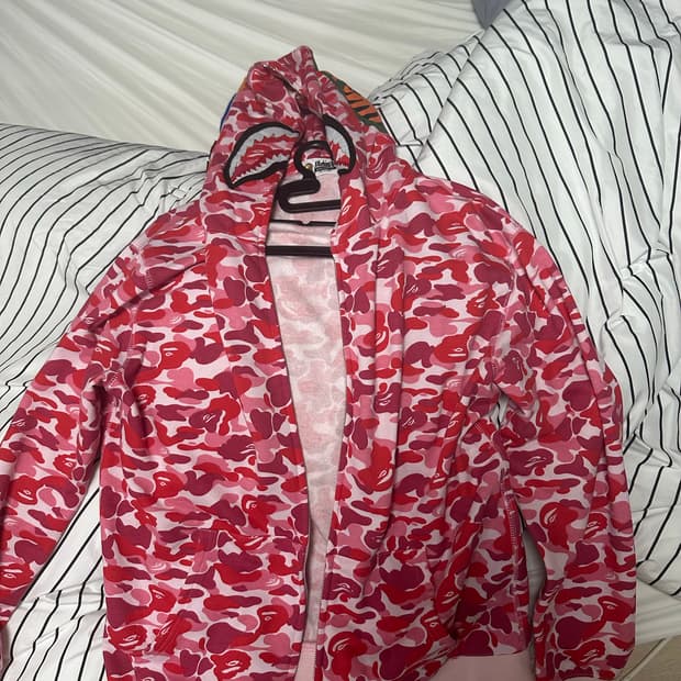 베이프 샤크 핑크 후드집업 팝니다 