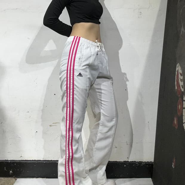 아디다스 대대장 화이트 핑크 삼선 와이드 트랙 팬츠 
