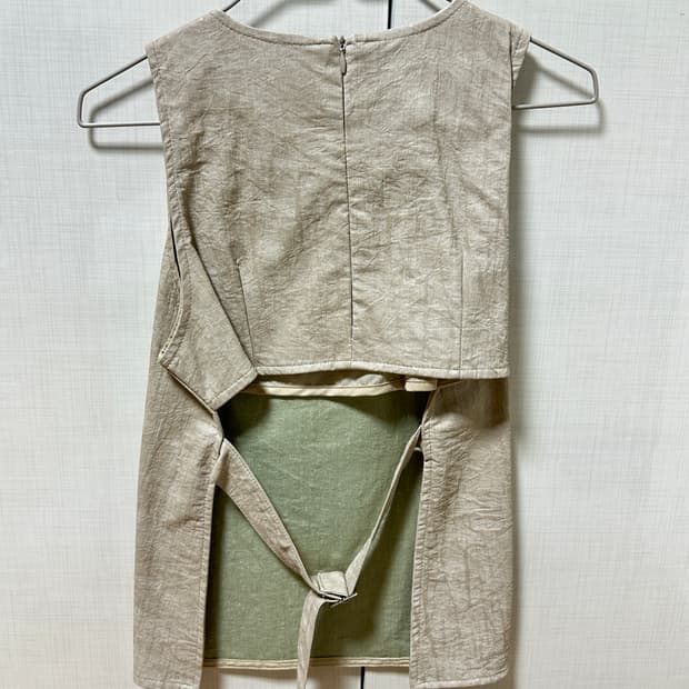 샵페어리 백 포인트 슬리브리스