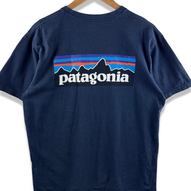 파타고니아 네이비 반팔티셔츠2682