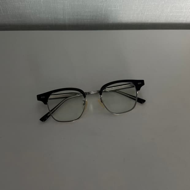 모먼트어스 하금테 블랙 실버