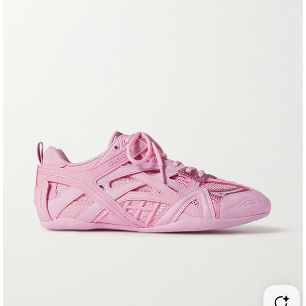 발렌시아가 딸기우유 스니커즈 38