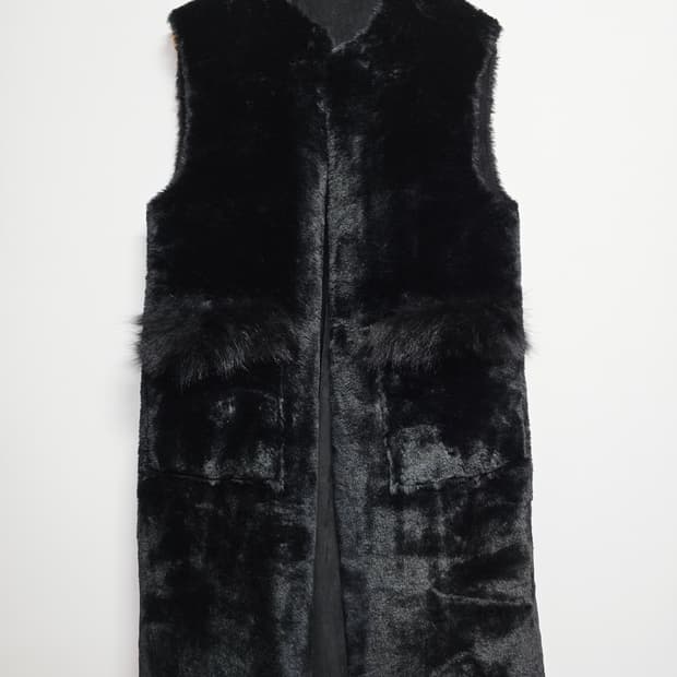 jj지고트 블랙 퍼 조끼