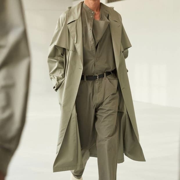 르메르 21ss 트렌치코트 50사이즈