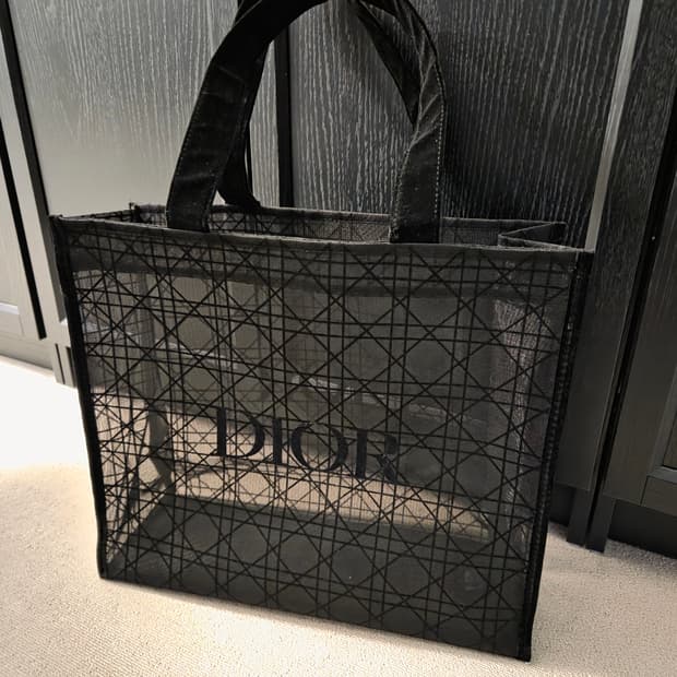 정품 디올 뷰티 에코백 메쉬백 까나쥬