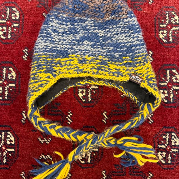 칼리아스 이어플랩 비니